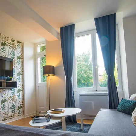 Le Botanica Apartment